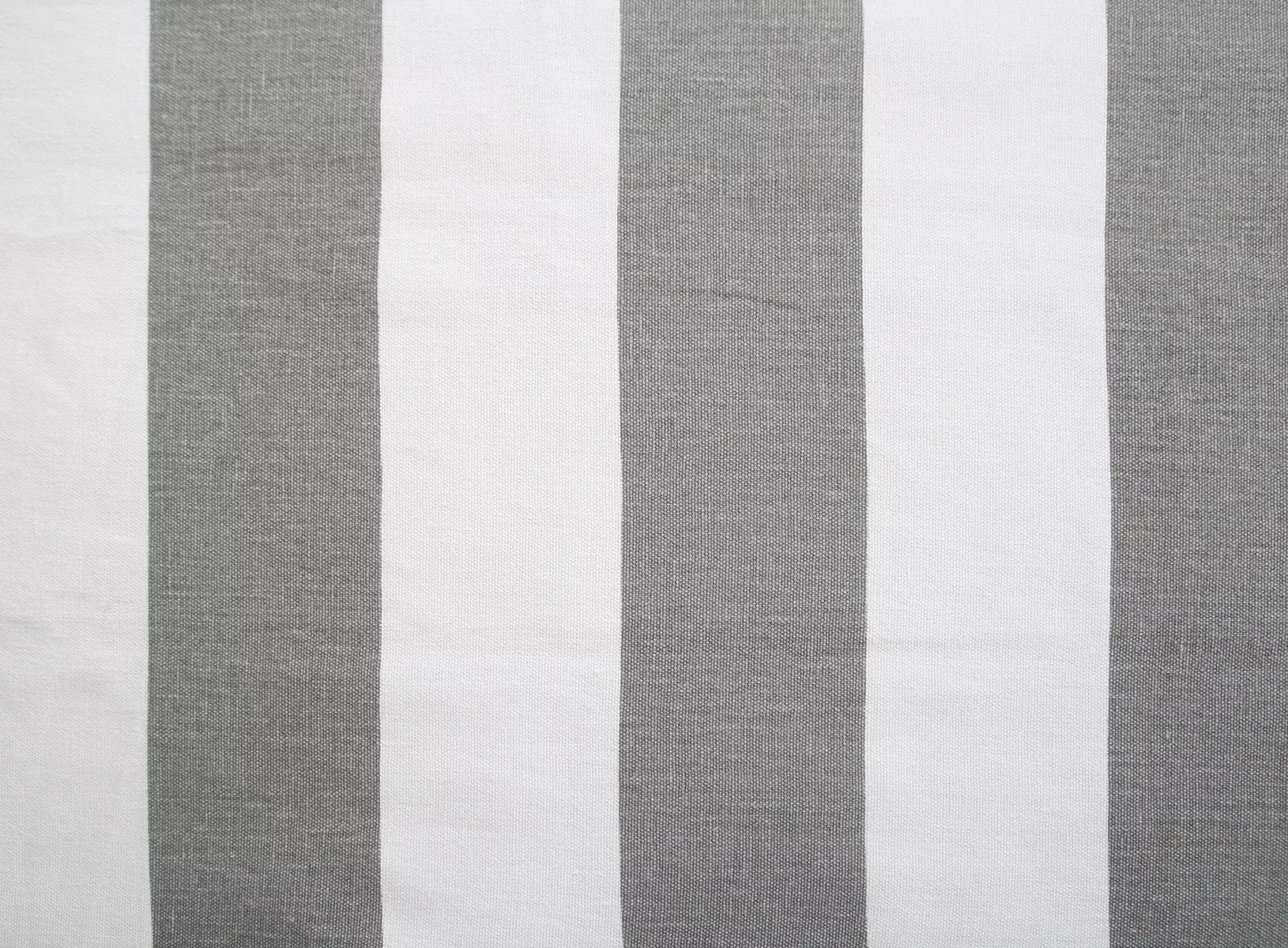 Studio Stripe - Silver